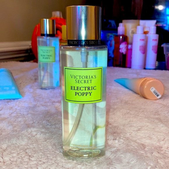 Victoria's Secret Other - 2 for $25 Brand New Victoria’s Secret Electric Poppy